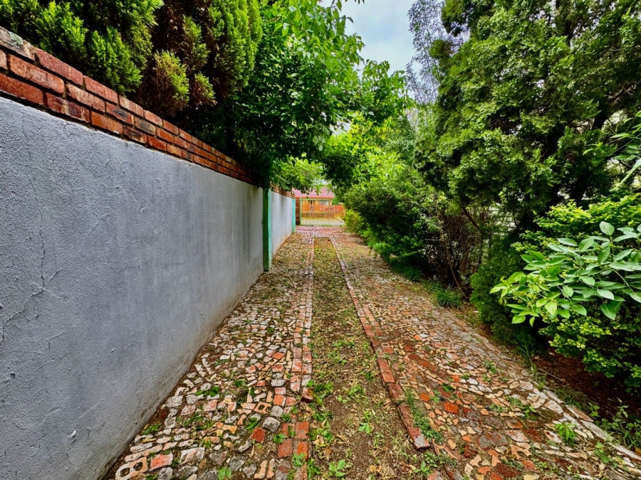 6 Bedroom Property for Sale in Dassie Rand North West